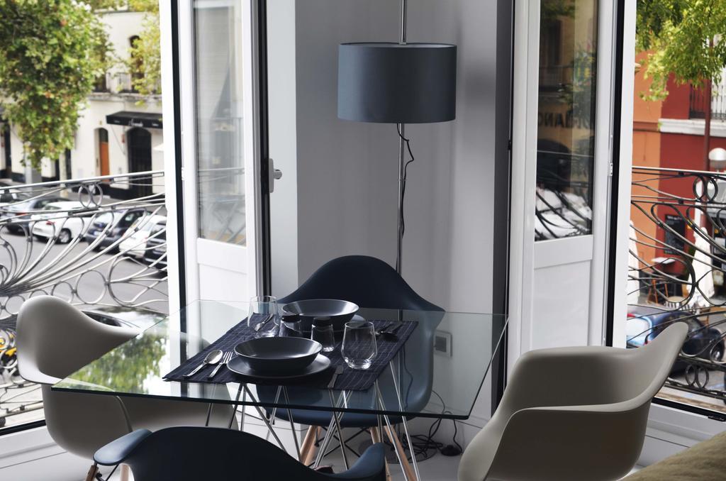 Apartamentos Adriano Siviglia Esterno foto