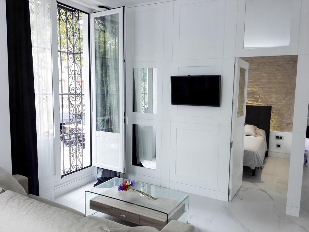 Apartamentos Adriano Siviglia Esterno foto