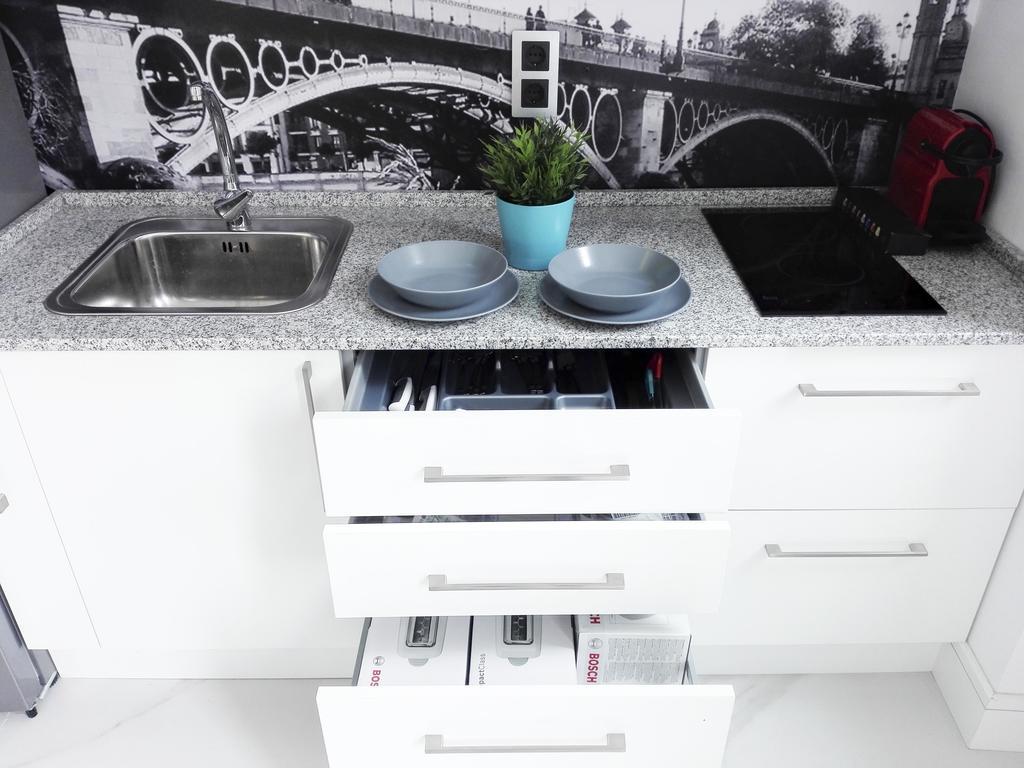 Apartamentos Adriano Siviglia Esterno foto