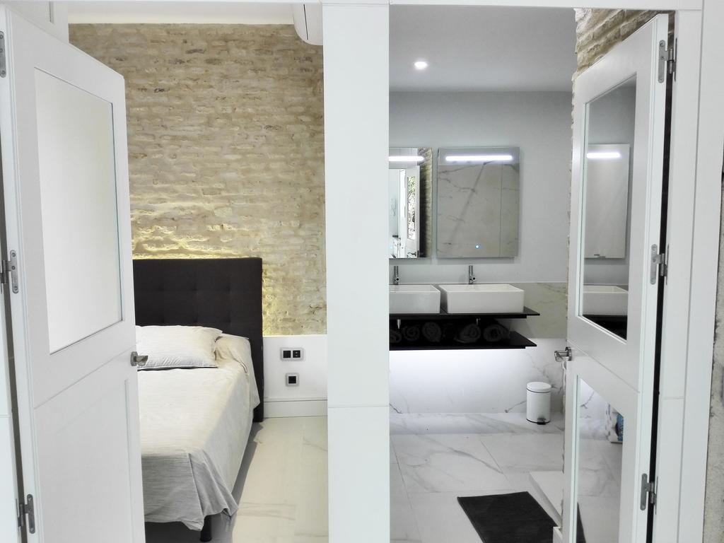 Apartamentos Adriano Siviglia Esterno foto